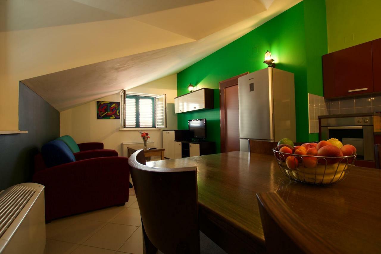Hotel Pansion Hrga Vodice Esterno foto