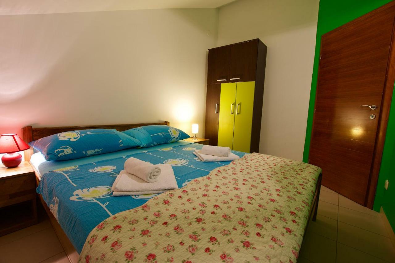 Hotel Pansion Hrga Vodice Esterno foto