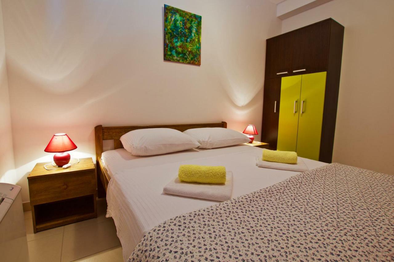 Hotel Pansion Hrga Vodice Esterno foto