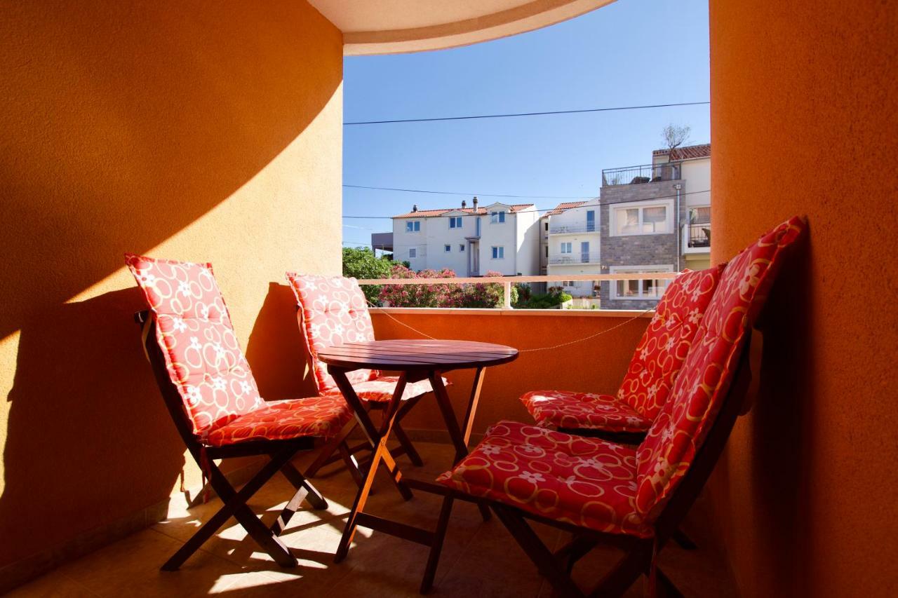 Hotel Pansion Hrga Vodice Esterno foto