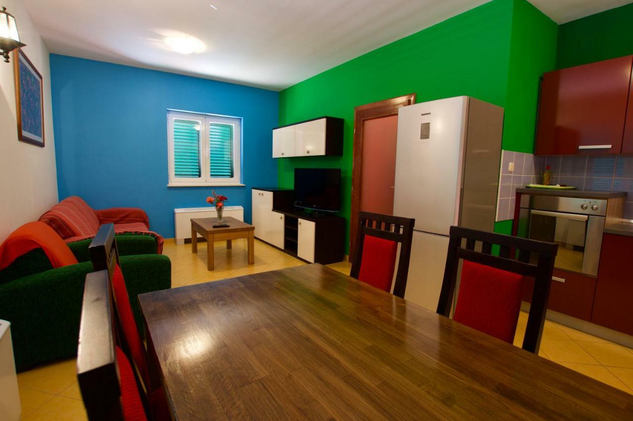 Hotel Pansion Hrga Vodice Esterno foto